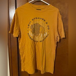 Levi’s graphic T Shirt.